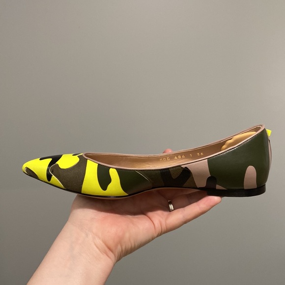 Valentino Garavani neon camouflage studded flats size 36 inspect photos - Picture 8 of 17